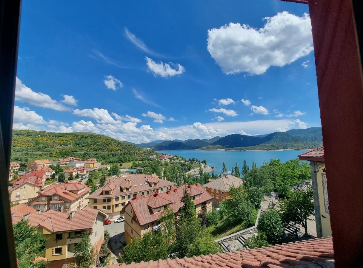 Hostal Sainz Riaño Zewnętrze zdjęcie